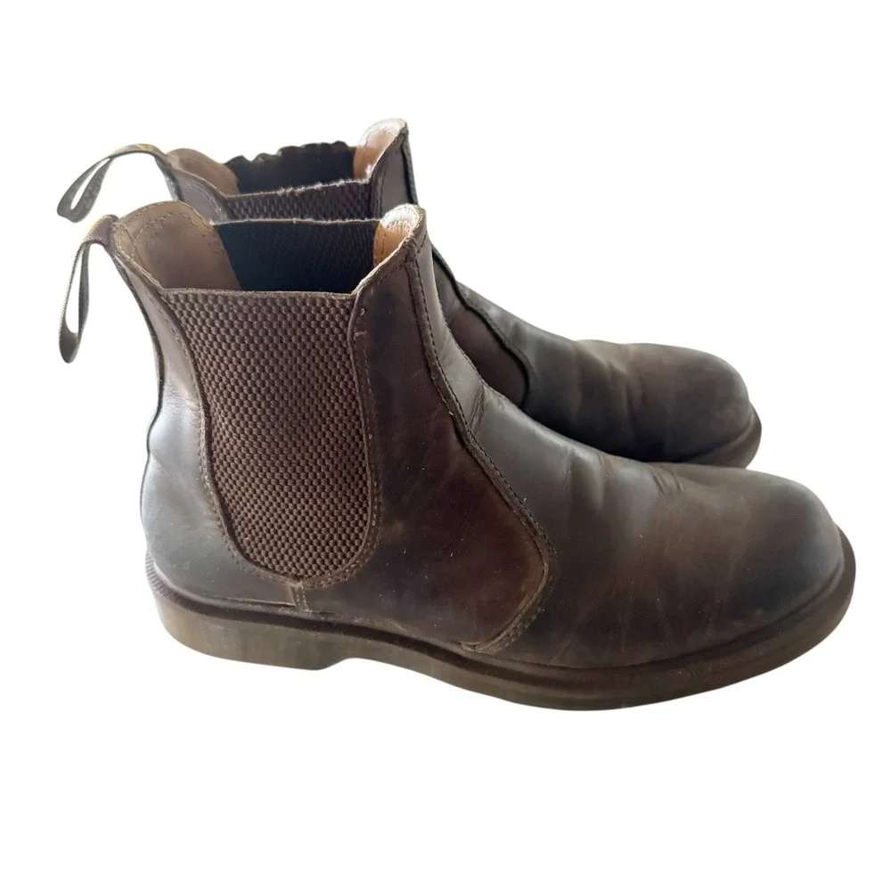 Dr. Martens 2976 SZ 9 Yellow Stitch Crazy Horse Leather Brown Men Chelsea Boots